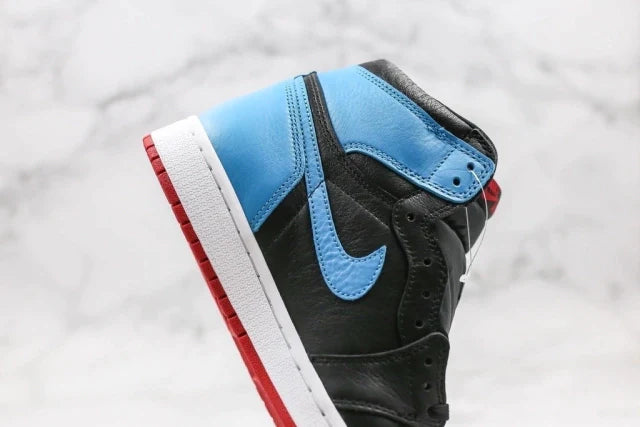 AIR JORDAN 1 HIGH UNC TO CHI (IMPORTADOS)